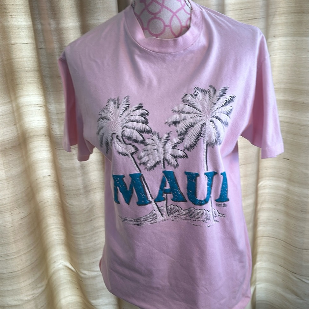 Vintage single stitch Hanes made a USA size medium Maui T-shirt